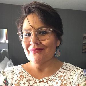 Meet your Posher, Pam